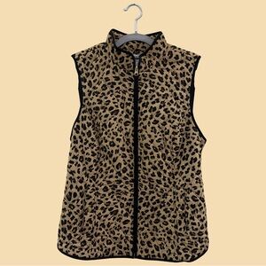 Croft & Borrow Cheetah Print Quilted Puffer Vest
